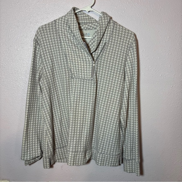Croft & Barrow Gray Houndstooth Sweatshirt - Picture 1 of 3
